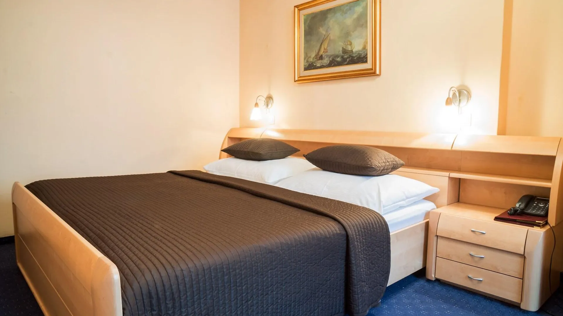 Hotel Bajazzo Vienna 3*,